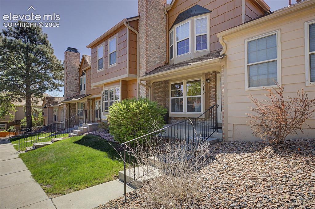 6618 Warbler Lane Colorado Springs CO 80919