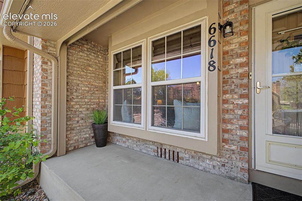 6618 Warbler Lane Colorado Springs CO 80919
