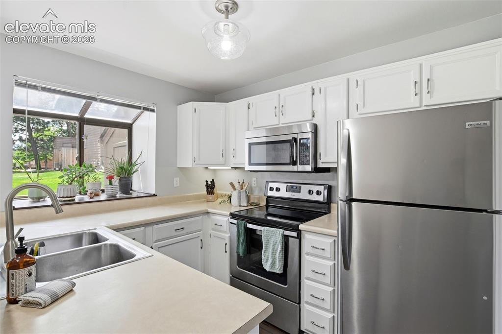 6738 Overland Drive Colorado Springs CO 80919
