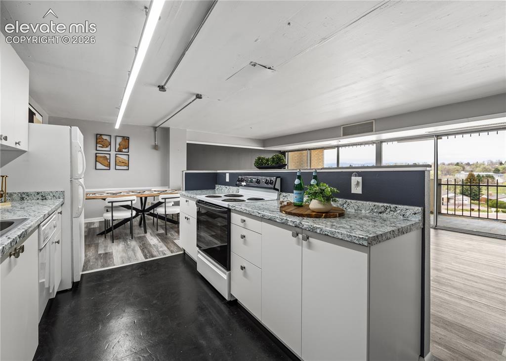 411 Lakewood Circle Colorado Springs CO 80910