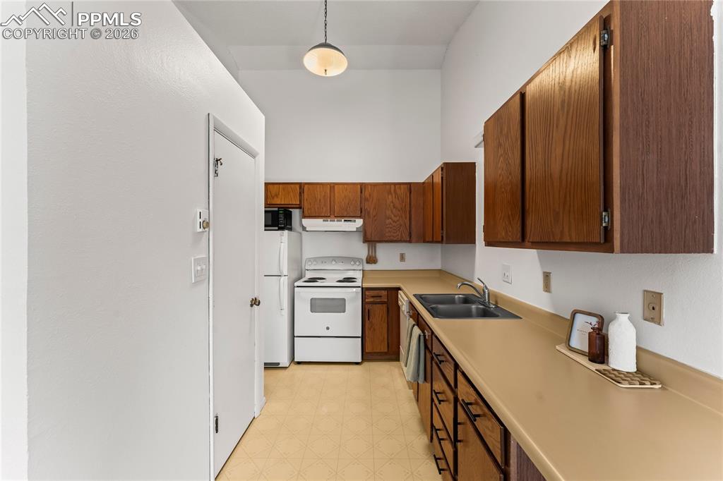 401 Forest Edge Road Woodland Park CO 80863