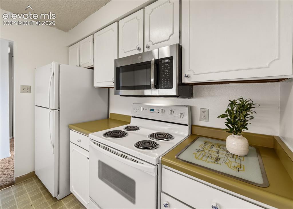 411 Lakewood Circle Colorado Springs CO 80910