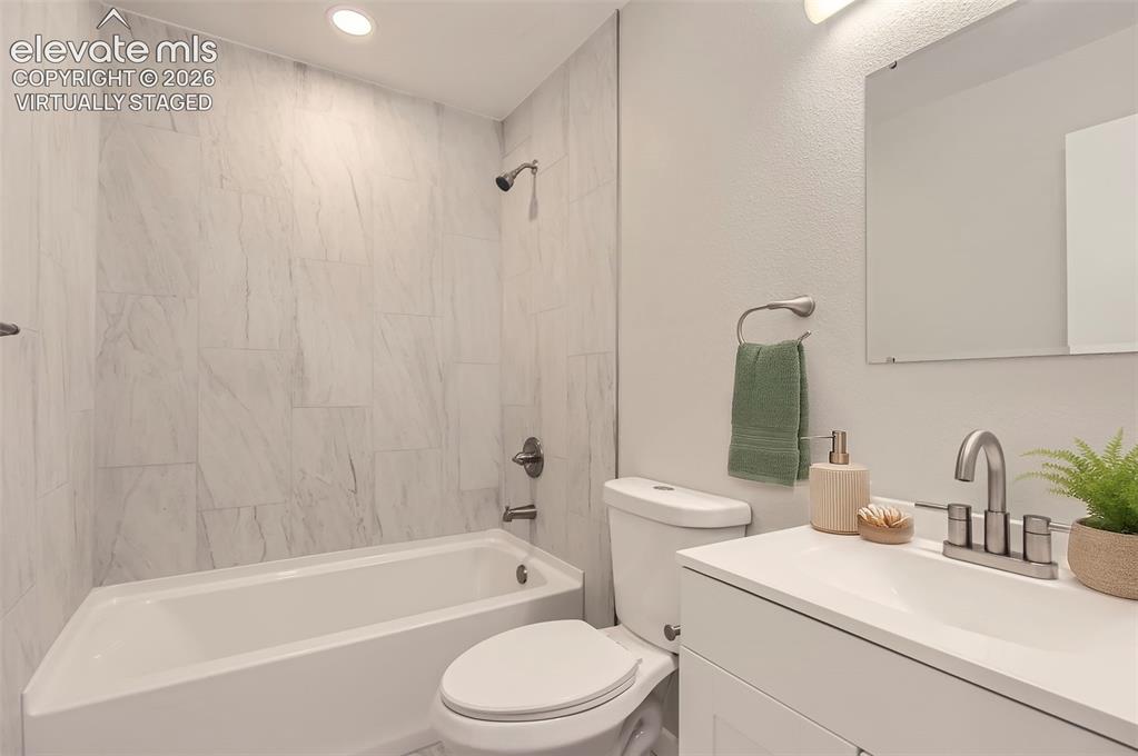 1811 S Quebec Way Denver CO 80231