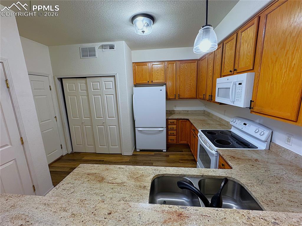 1231 Villa Grove Monument CO 80132
