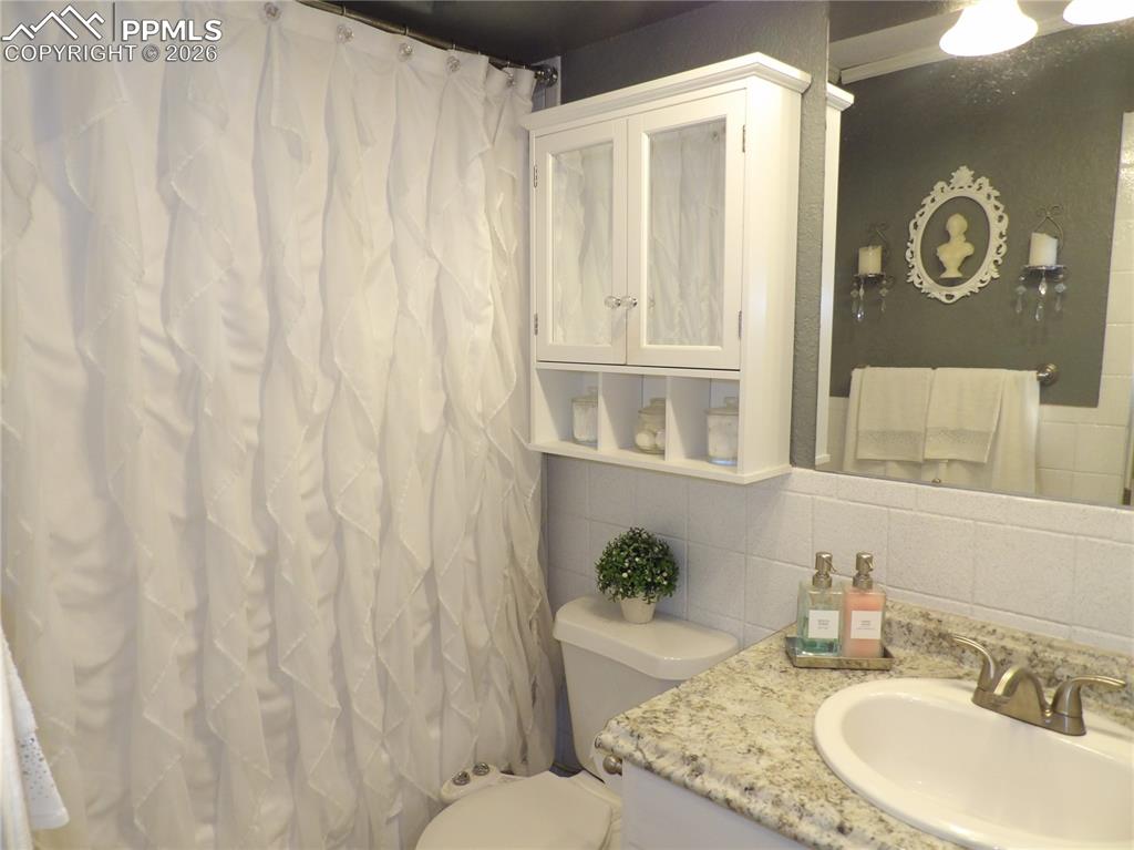 411 Lakewood Circle Colorado Springs CO 80910