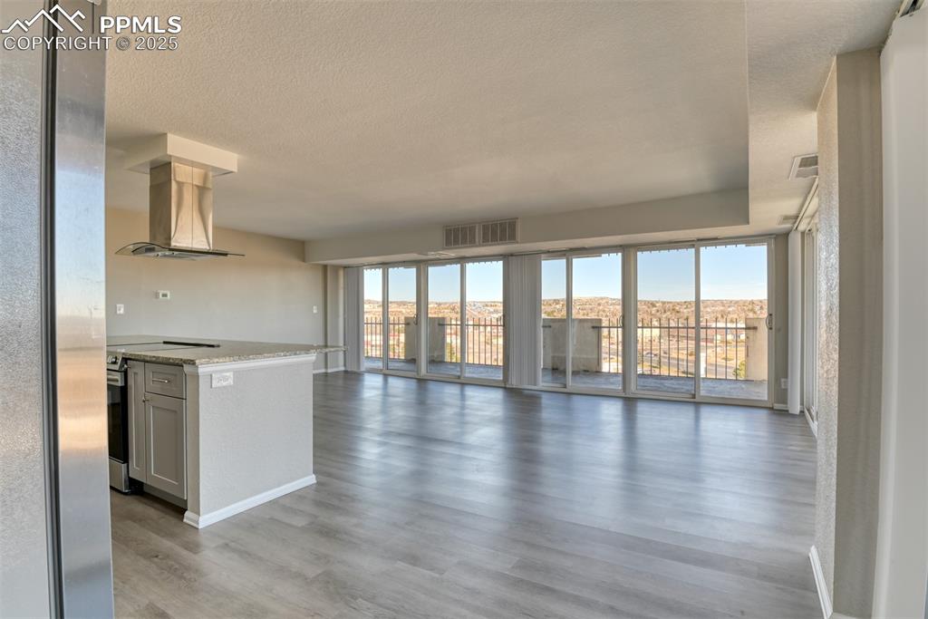 411 Lakewood Circle Colorado Springs CO 80910
