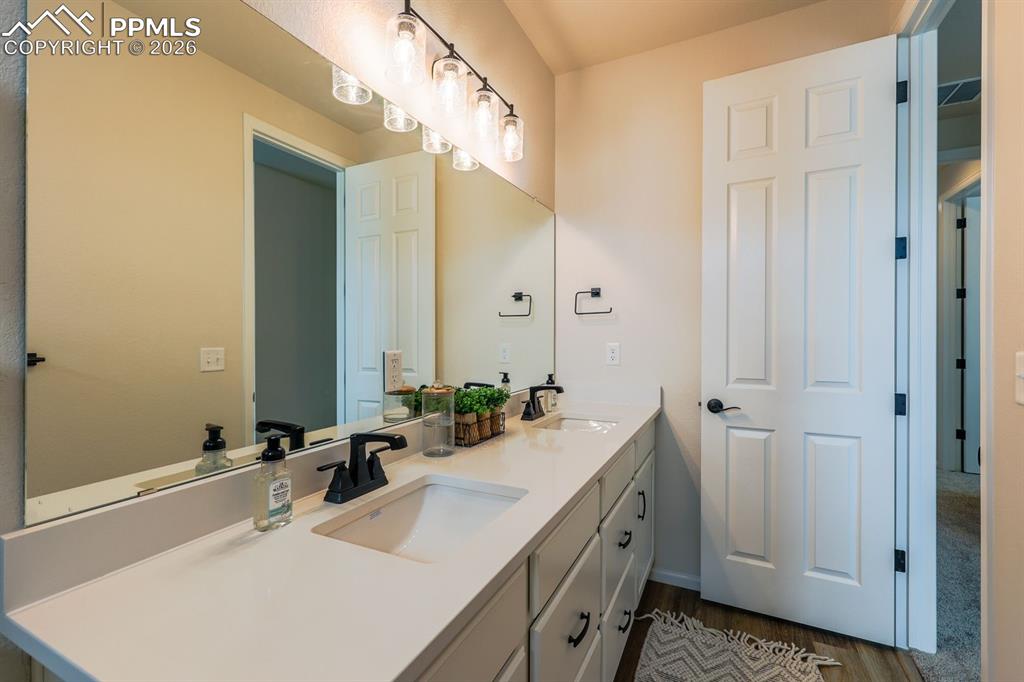 75 S Uriah Street Aurora CO 80018
