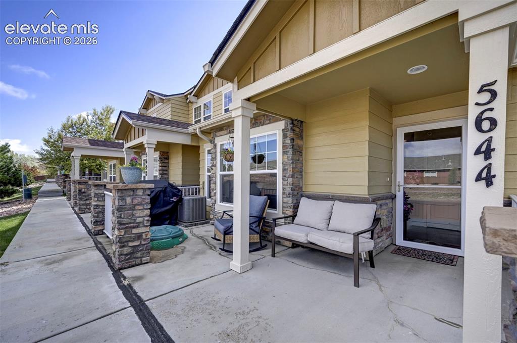 5644 Shamrock Heights Colorado Springs CO 80923
