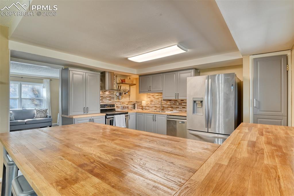 379 Raspberry Lane Monument CO 80132