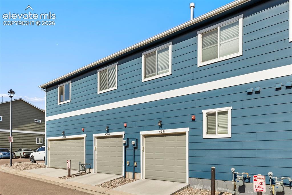 4271 Little Rock View Colorado Springs CO 80911