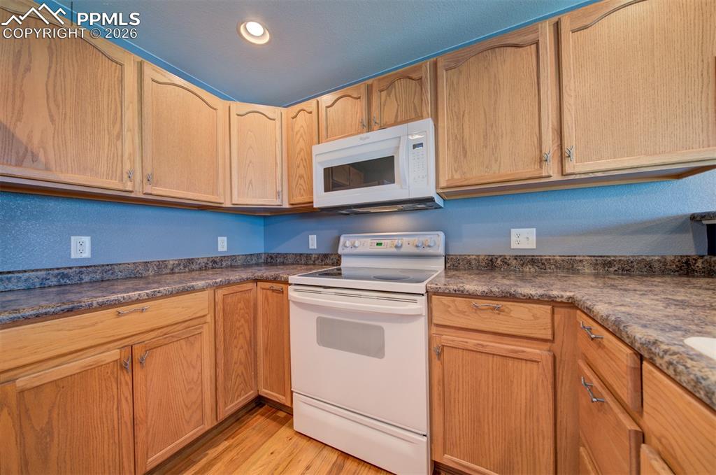 6512 Range Overlook Heights Colorado Springs CO 80922