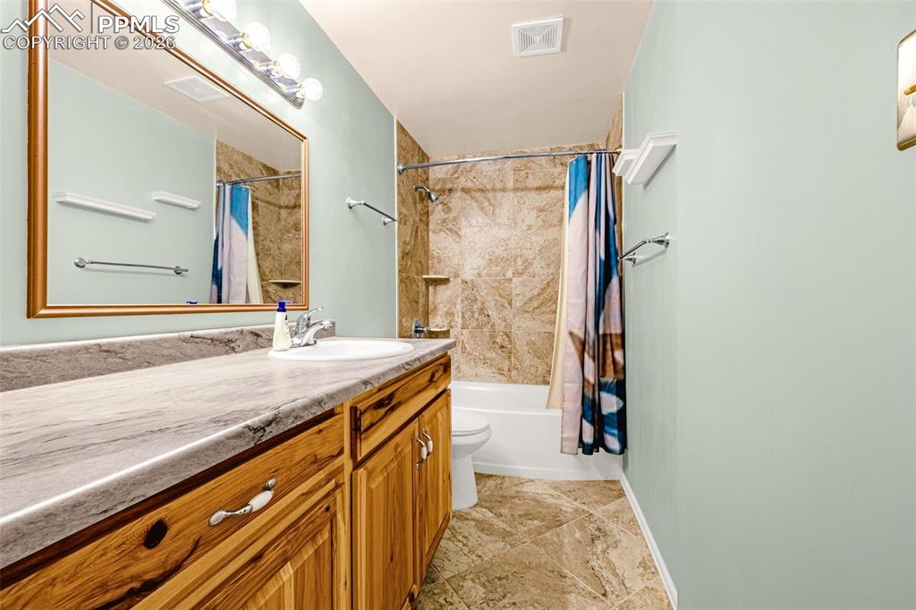 2386 Stepping Stones Way Colorado Springs CO 80904
