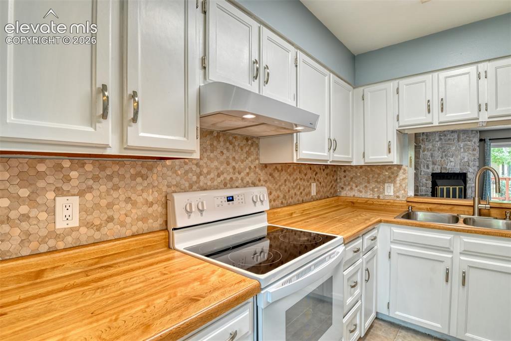 3374 Queen Anne Way Colorado Springs CO 80917