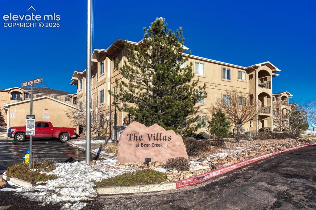 1695 Little Bear Creek Point Colorado Springs CO 80904