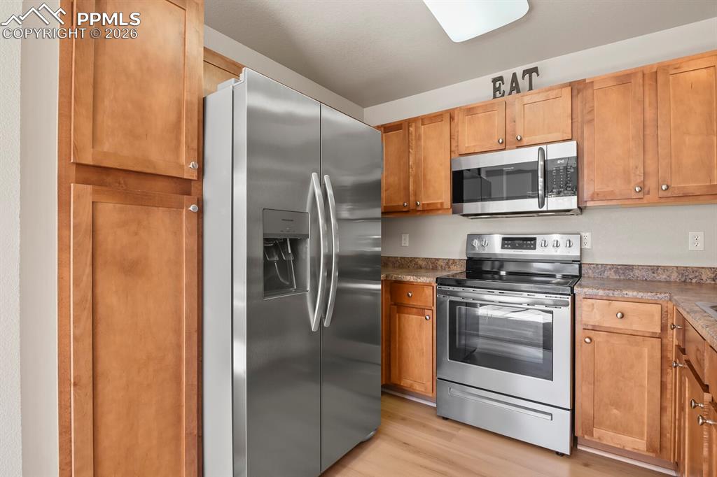 7004 Ash Creek Heights Colorado Springs CO 80922