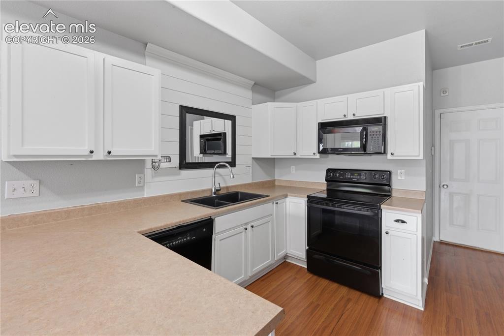 667 Hailey Glenn View Colorado Springs CO 80916
