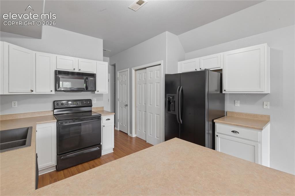 667 Hailey Glenn View Colorado Springs CO 80916