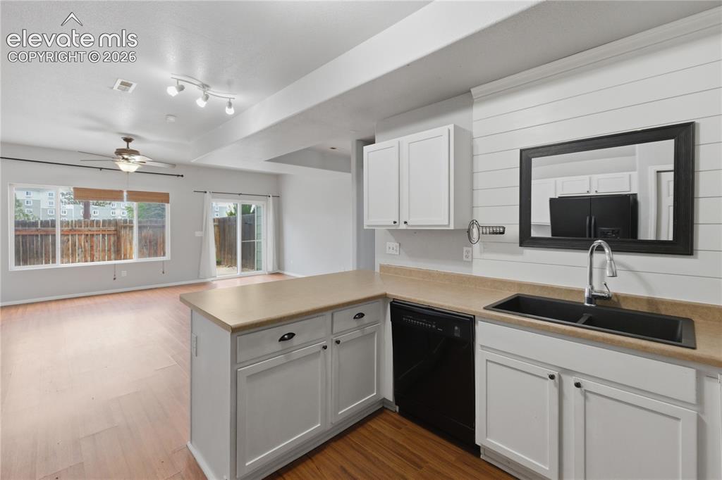 667 Hailey Glenn View Colorado Springs CO 80916
