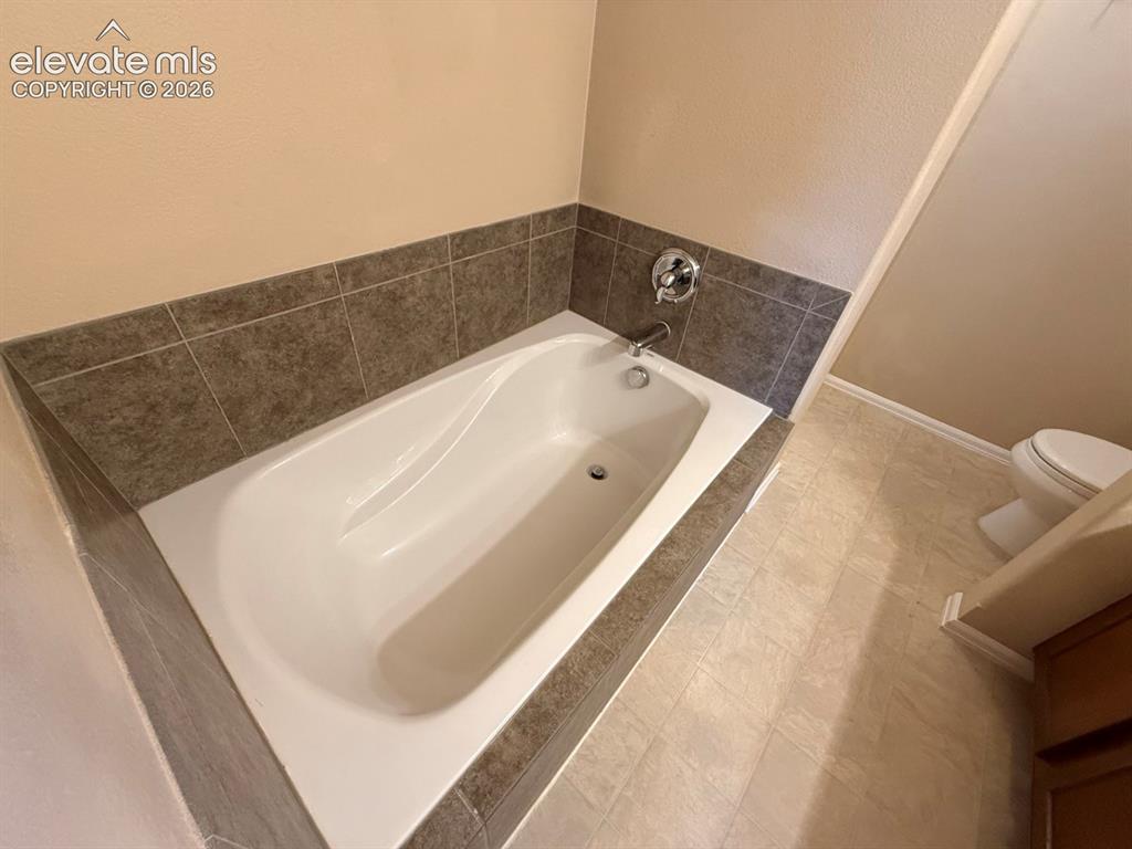 667 Hailey Glenn View Colorado Springs CO 80916