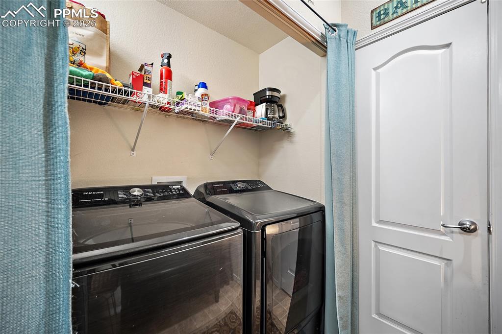 5623 Sonnet Ridge Point Colorado Springs CO 80918