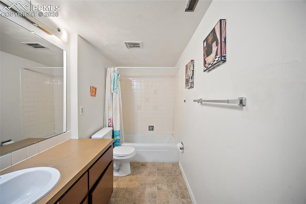 1708 Sawyer Way Colorado Springs CO 80915