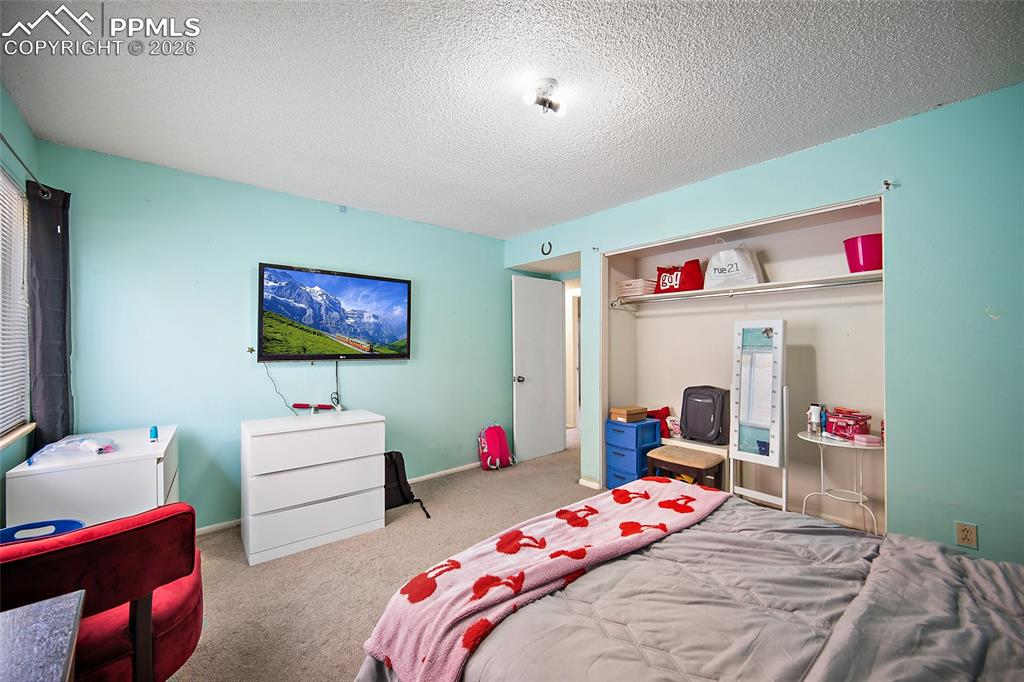 1708 Sawyer Way Colorado Springs CO 80915