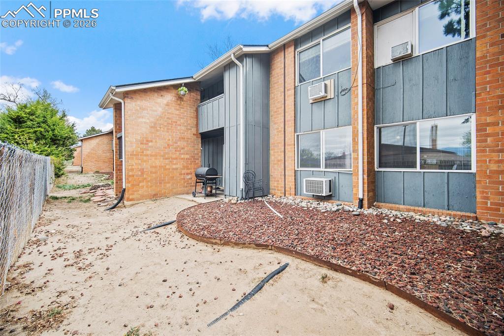 1708 Sawyer Way Colorado Springs CO 80915
