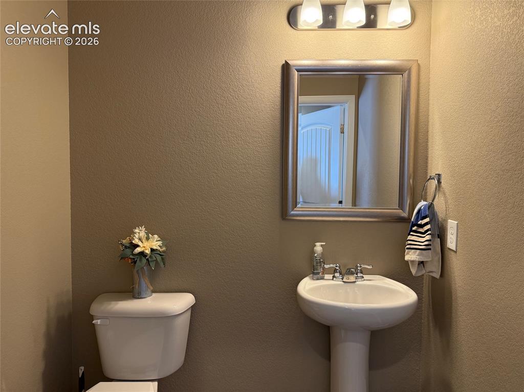 1658 Sandtoft Heights Colorado Springs CO 80951