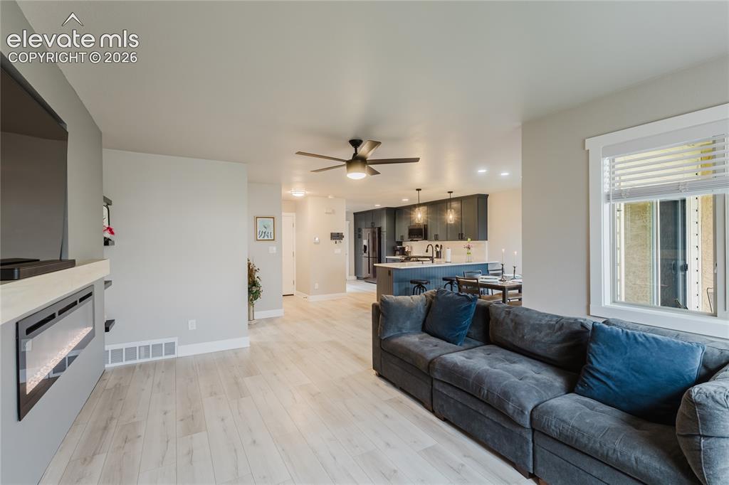 372 Mission Hill Way Colorado Springs CO 80921