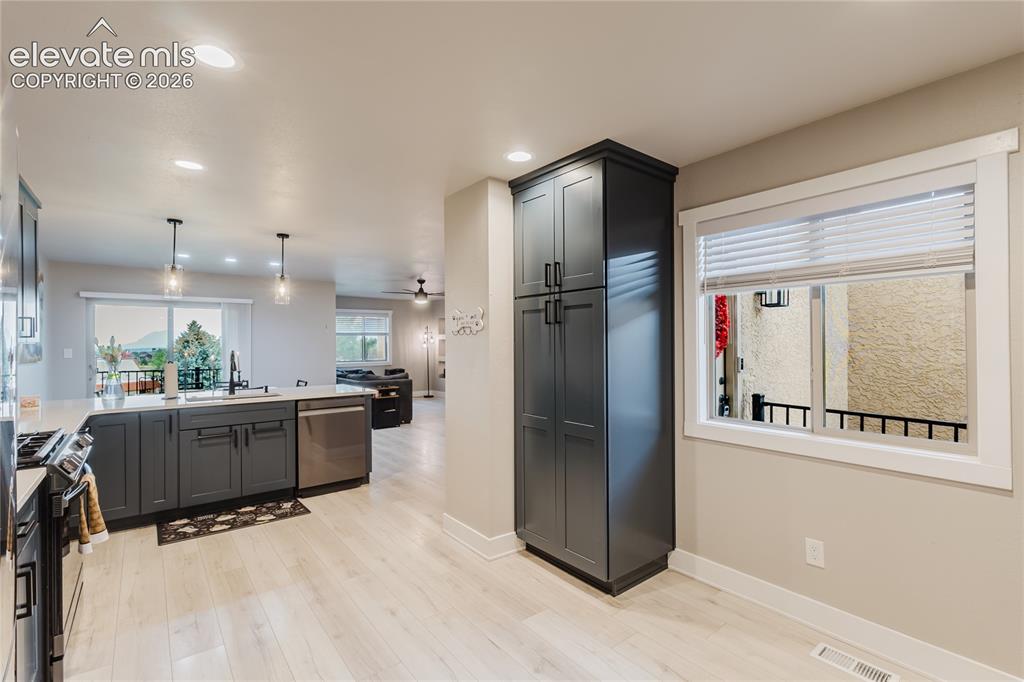 372 Mission Hill Way Colorado Springs CO 80921