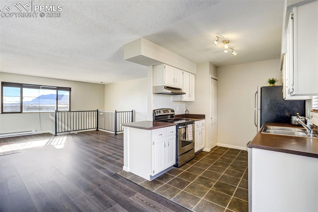 326 Mount View Lane Colorado Springs CO 80907