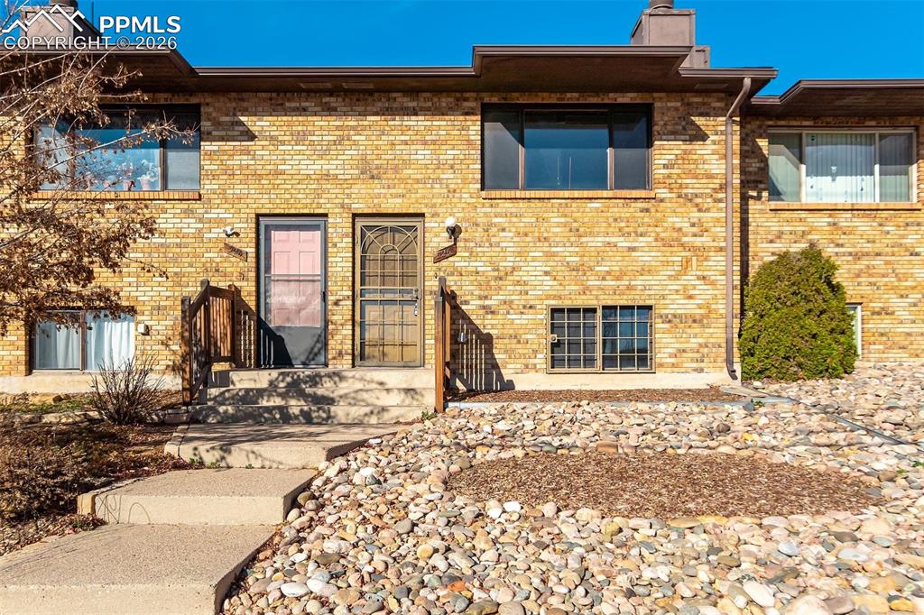 326 Mount View Lane Colorado Springs CO 80907