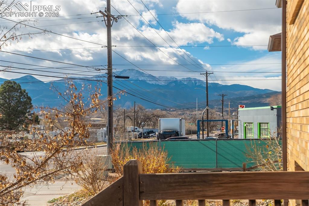 326 Mount View Lane Colorado Springs CO 80907