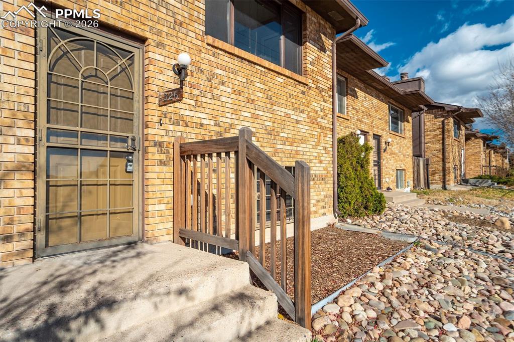 326 Mount View Lane Colorado Springs CO 80907