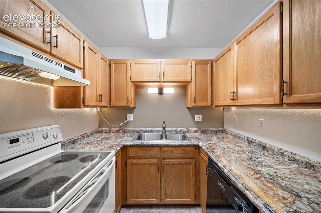 36 Stovel Circle Colorado Springs CO 80916