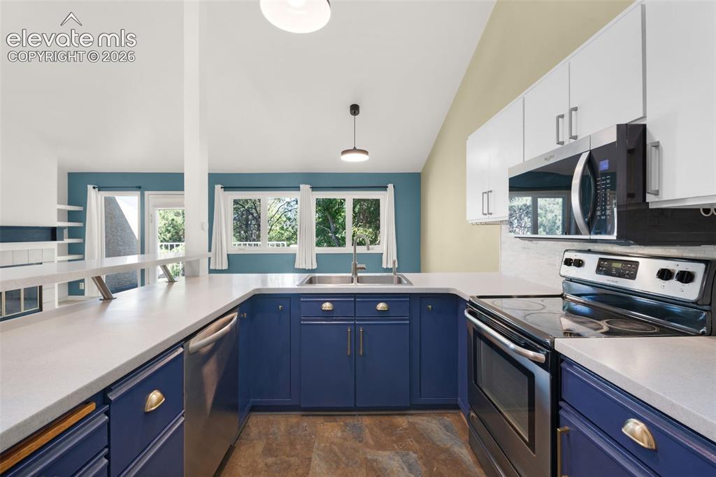 592 Observatory Drive Colorado Springs CO 80904