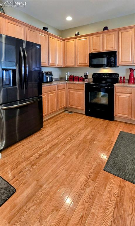 7094 Red Sand Grove Colorado Springs CO 80923