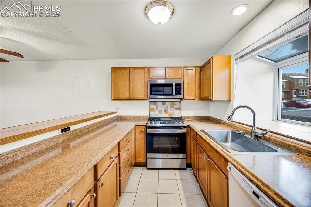 6622 Overland Drive Colorado Springs CO 80919