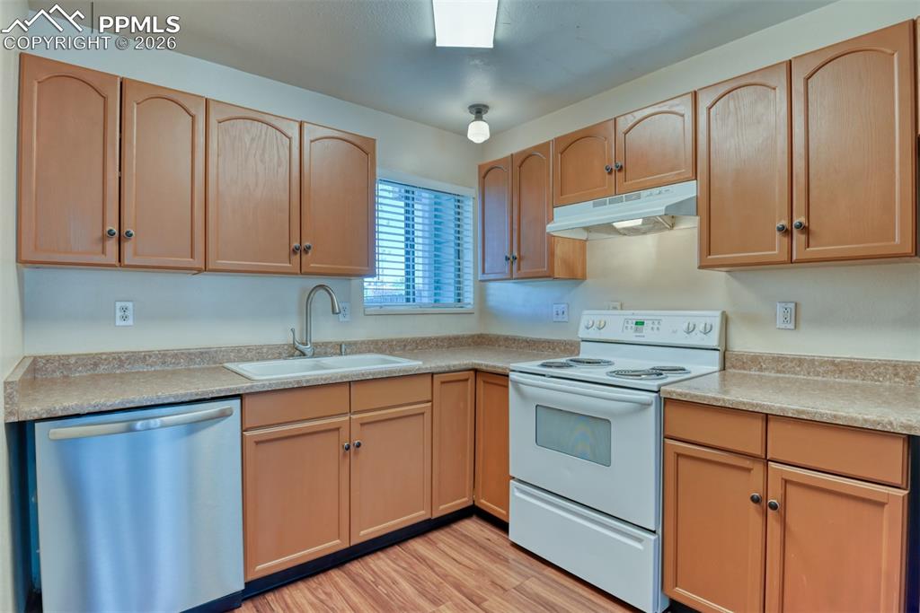 864 London Green Way Colorado Springs CO 80906
