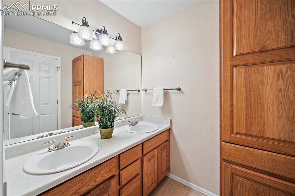 2261 Palm Drive Colorado Springs CO 80918