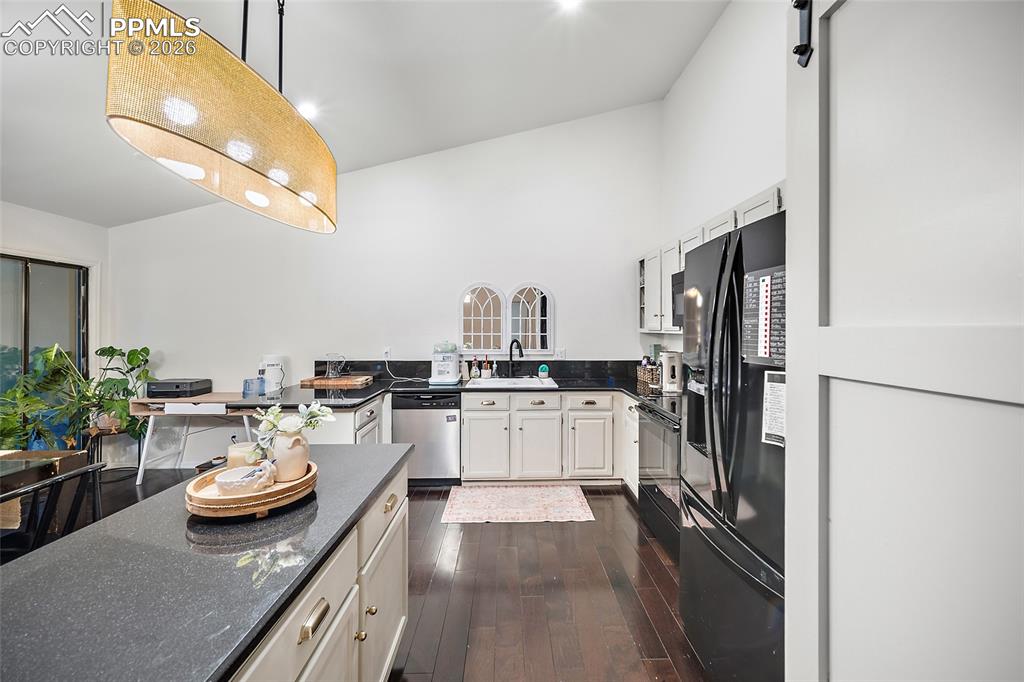 2060 Glenhill Road Colorado Springs CO 80906