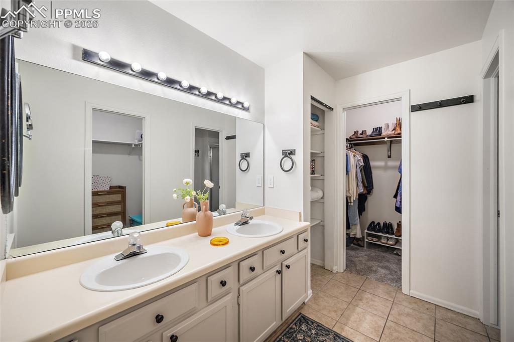 2060 Glenhill Road Colorado Springs CO 80906