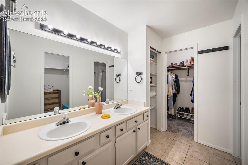 2060 Glenhill Road Colorado Springs CO 80906