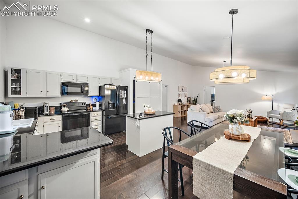 2060 Glenhill Road Colorado Springs CO 80906