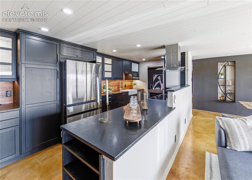 411 Lakewood Circle Colorado Springs CO 80910