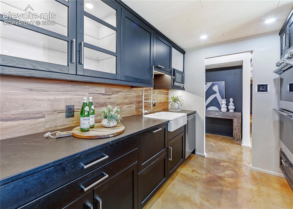 411 Lakewood Circle Colorado Springs CO 80910