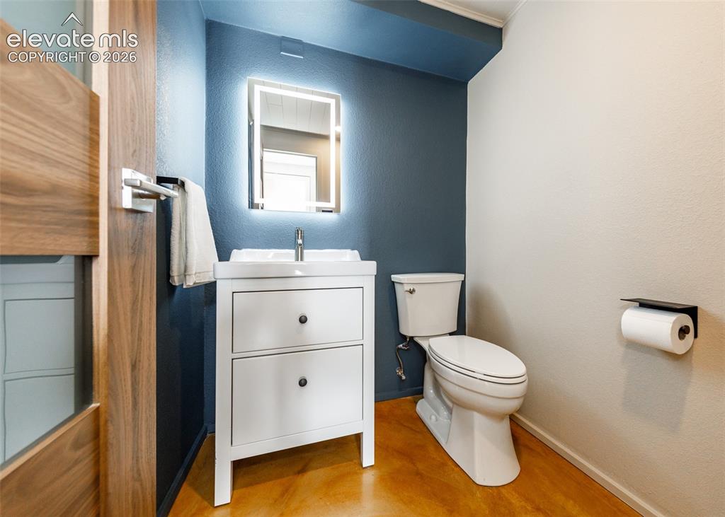 411 Lakewood Circle Colorado Springs CO 80910