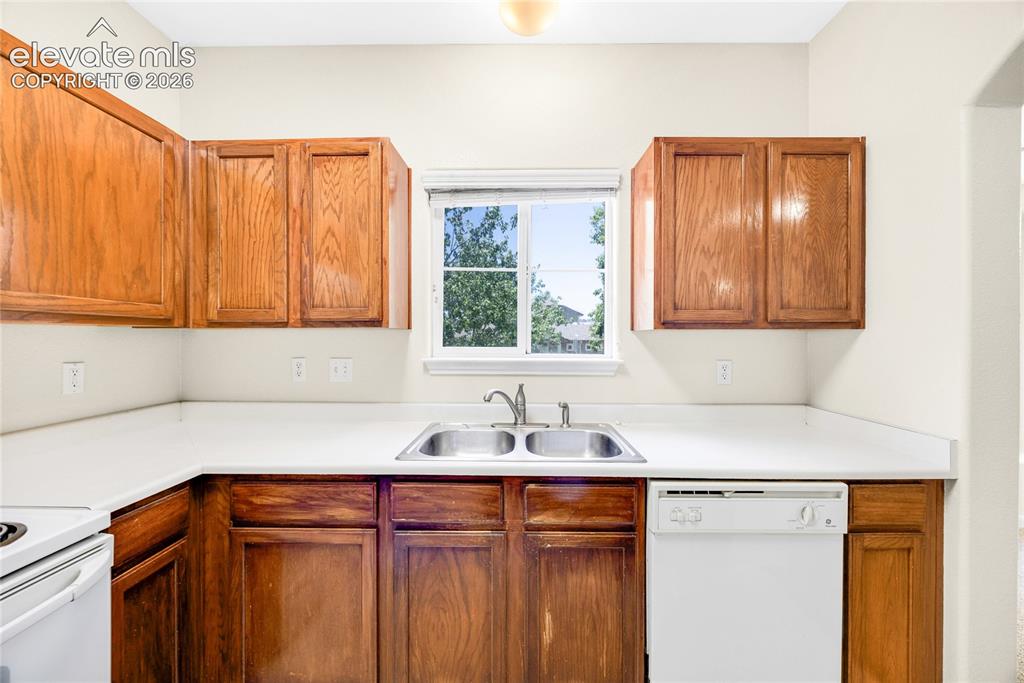 3864 Riviera Grove Colorado Springs CO 80922