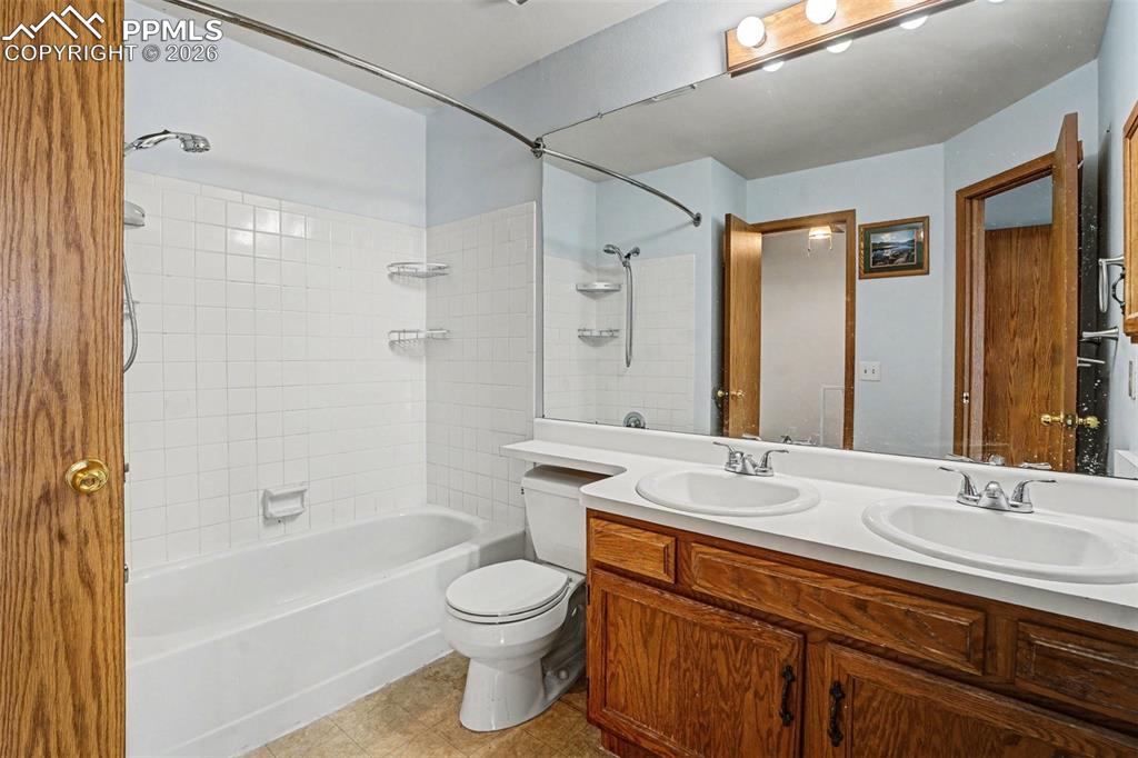3515 Queen Anne Way Colorado Springs CO 80917
