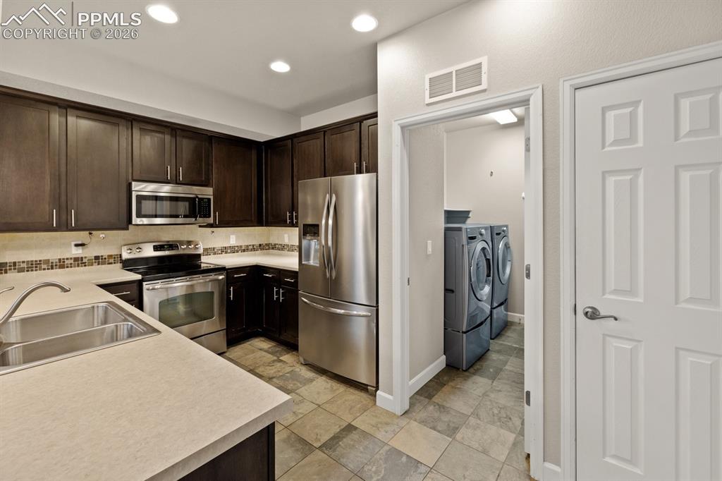 5460 Smokey Heights Colorado Springs CO 80924